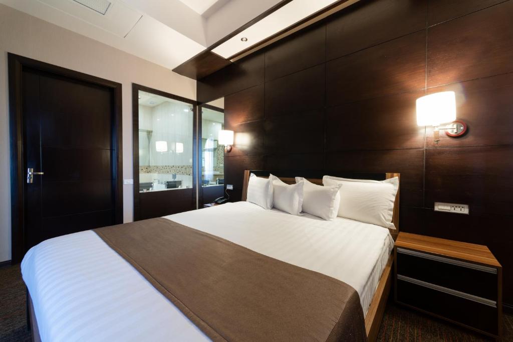 هتل باس بوتیک ایروان